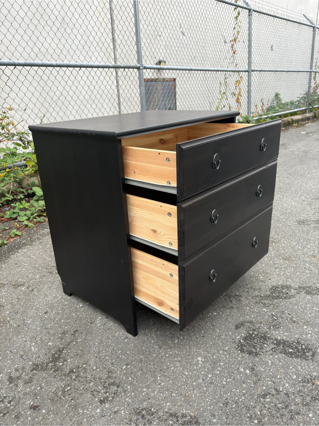 Dark Brown Wood 3-Drawer Dresser - photo 4