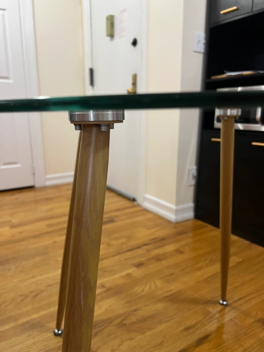 Round Glass Top Dining Table - photo 4