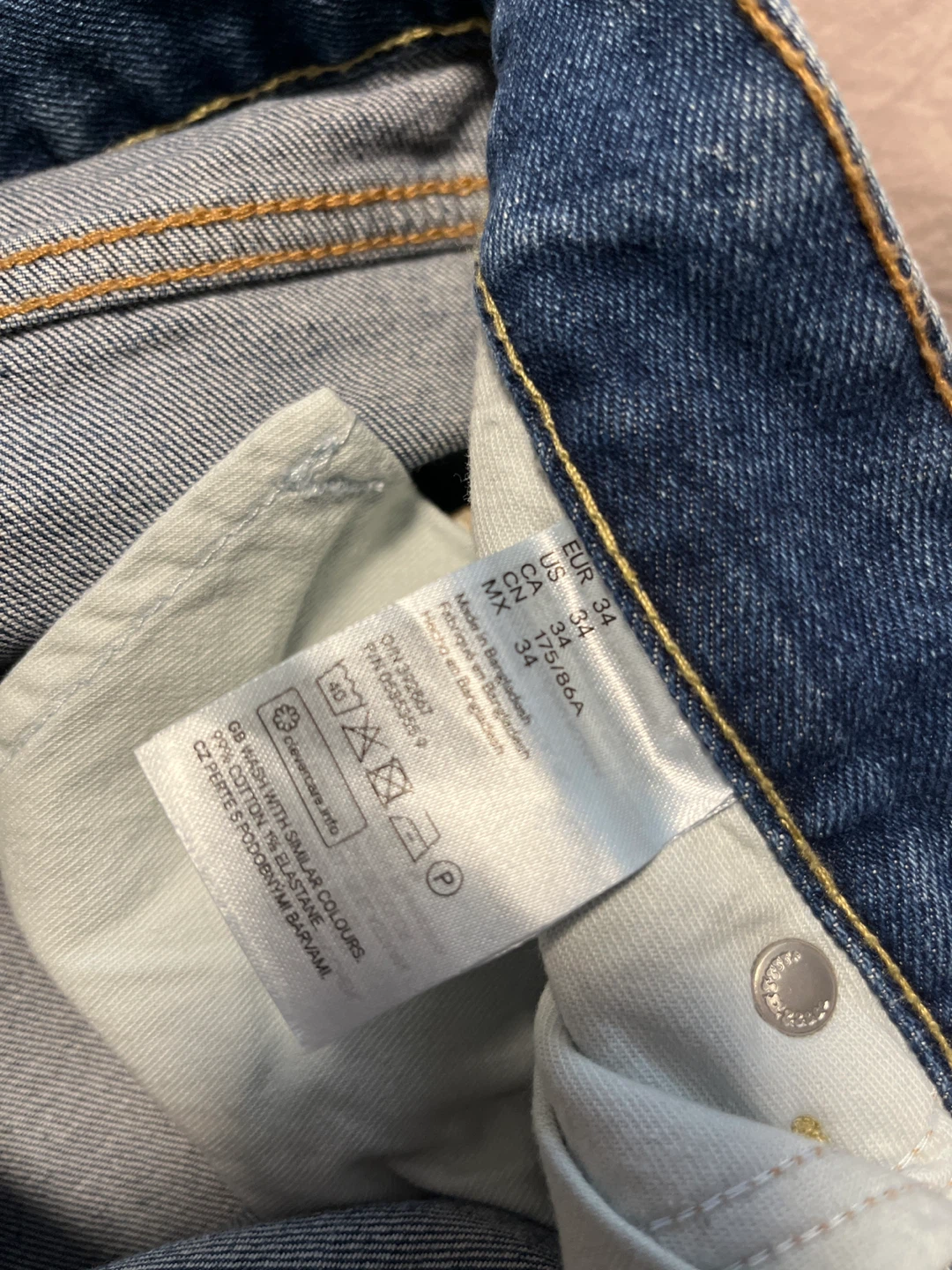 Denim Slim Fit Shorts - Size 34 - photo 4
