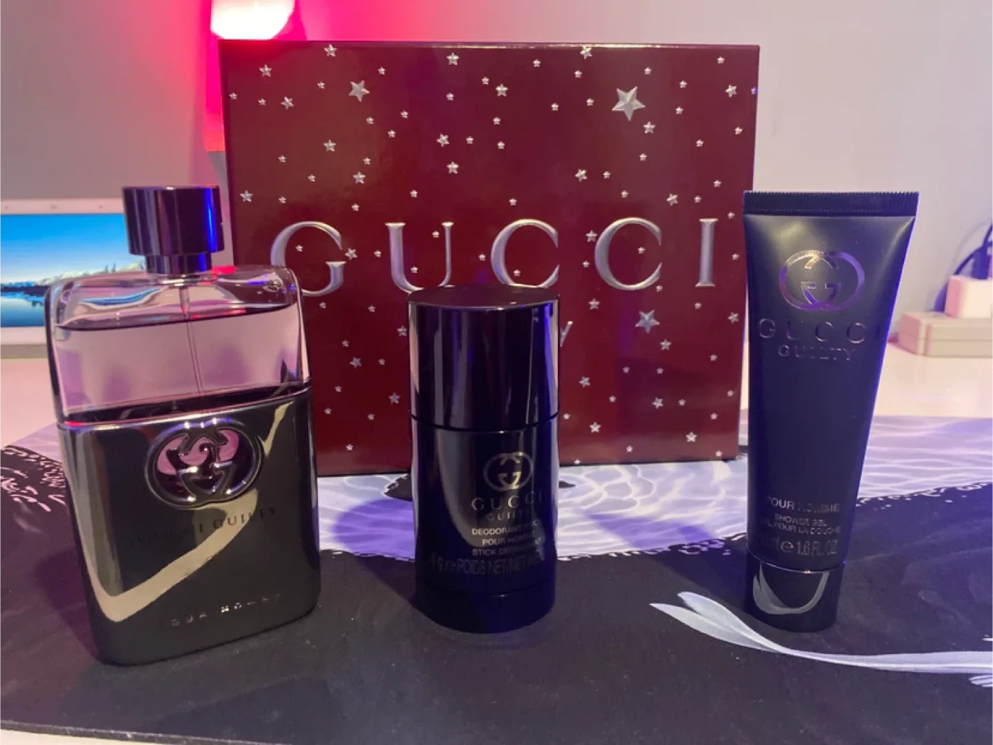 Gucci Guilty Pour Homme Set - Deodorant, Shower Gel image indicator(2)