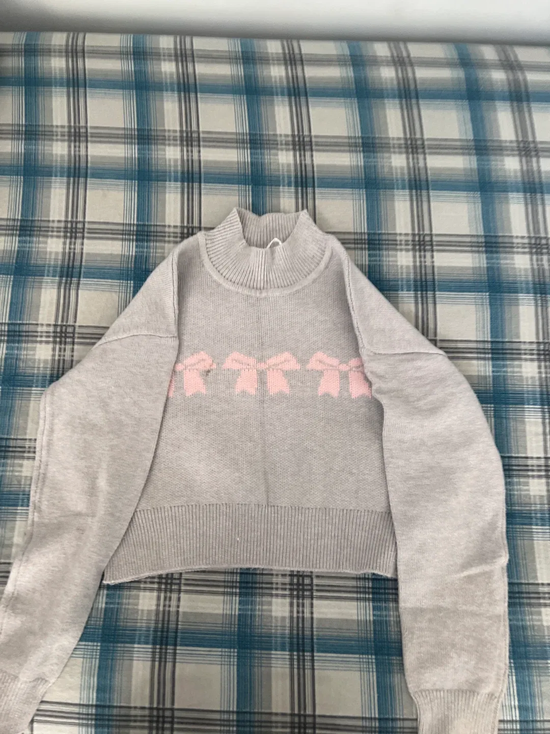 Grey Bow Knit Sweater image indicator(2)