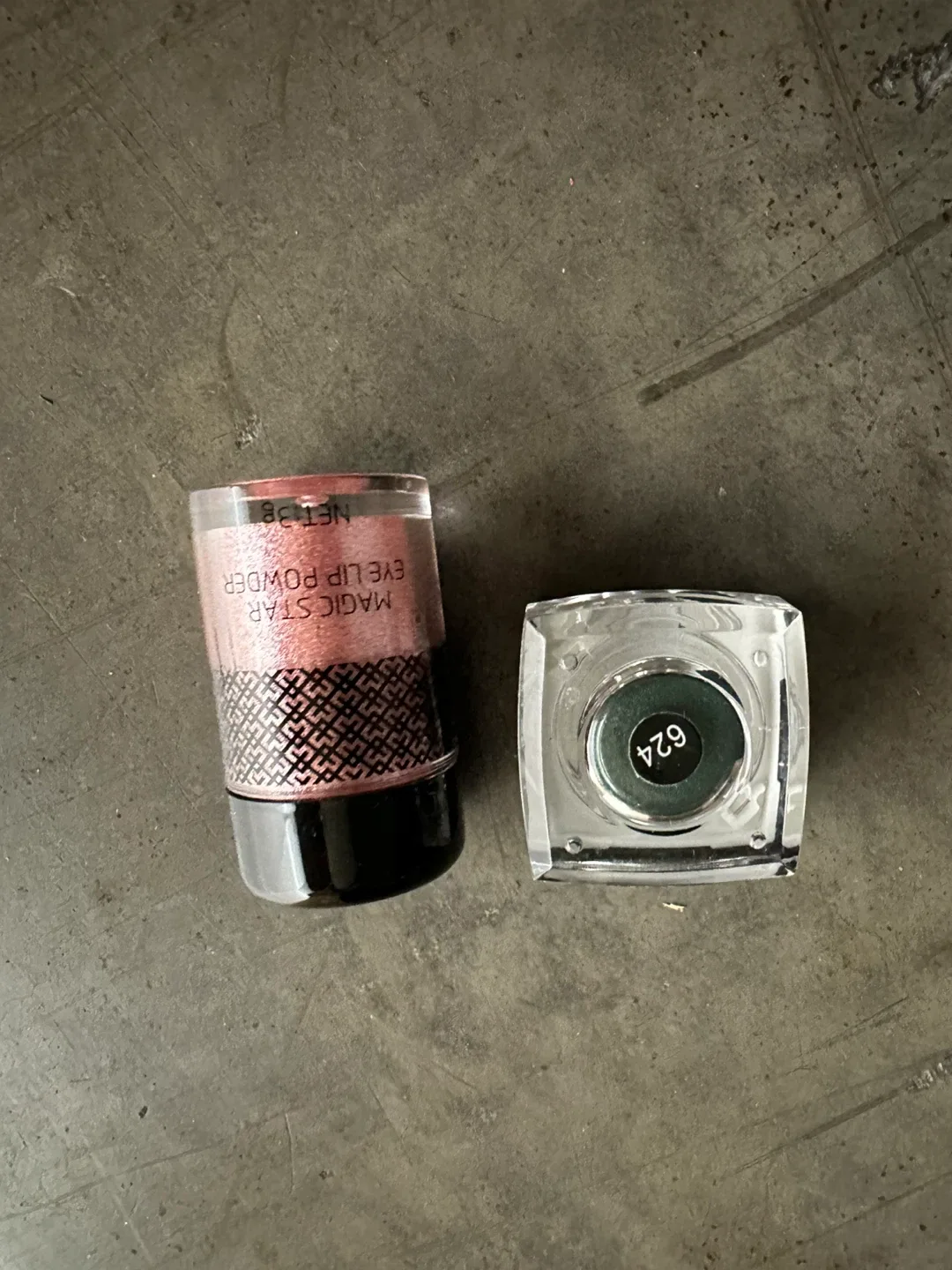 Magic Star Eye Lip Powder & Eyeshadow thumbnail