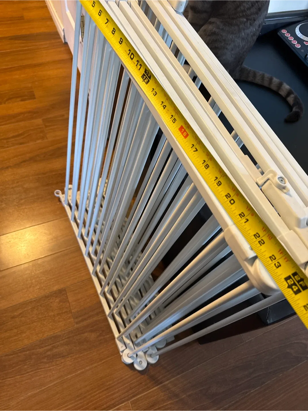 Adjustable puppy fence. image indicator(4)