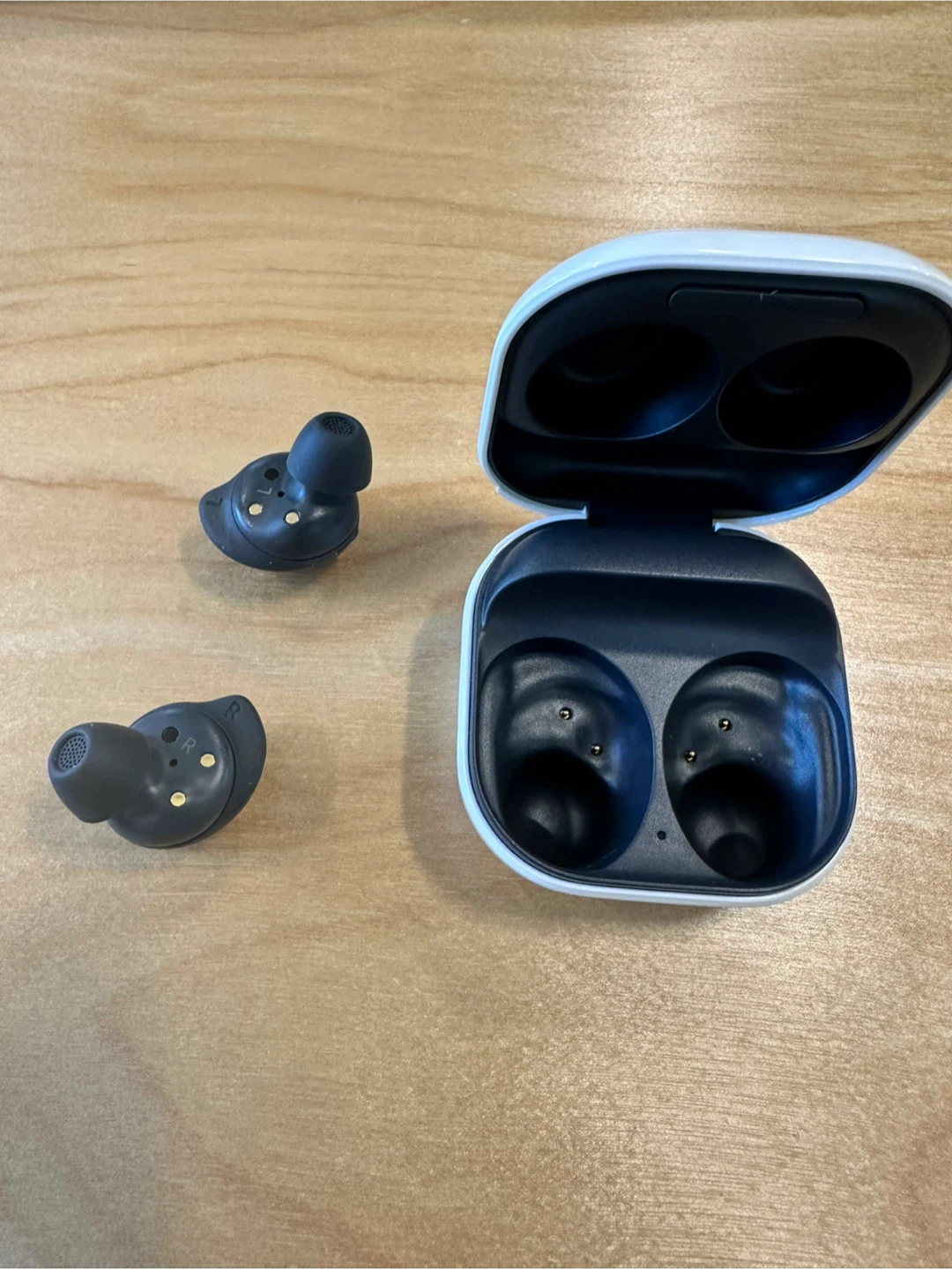 Samsung Galaxy Buds FE - White - photo 4