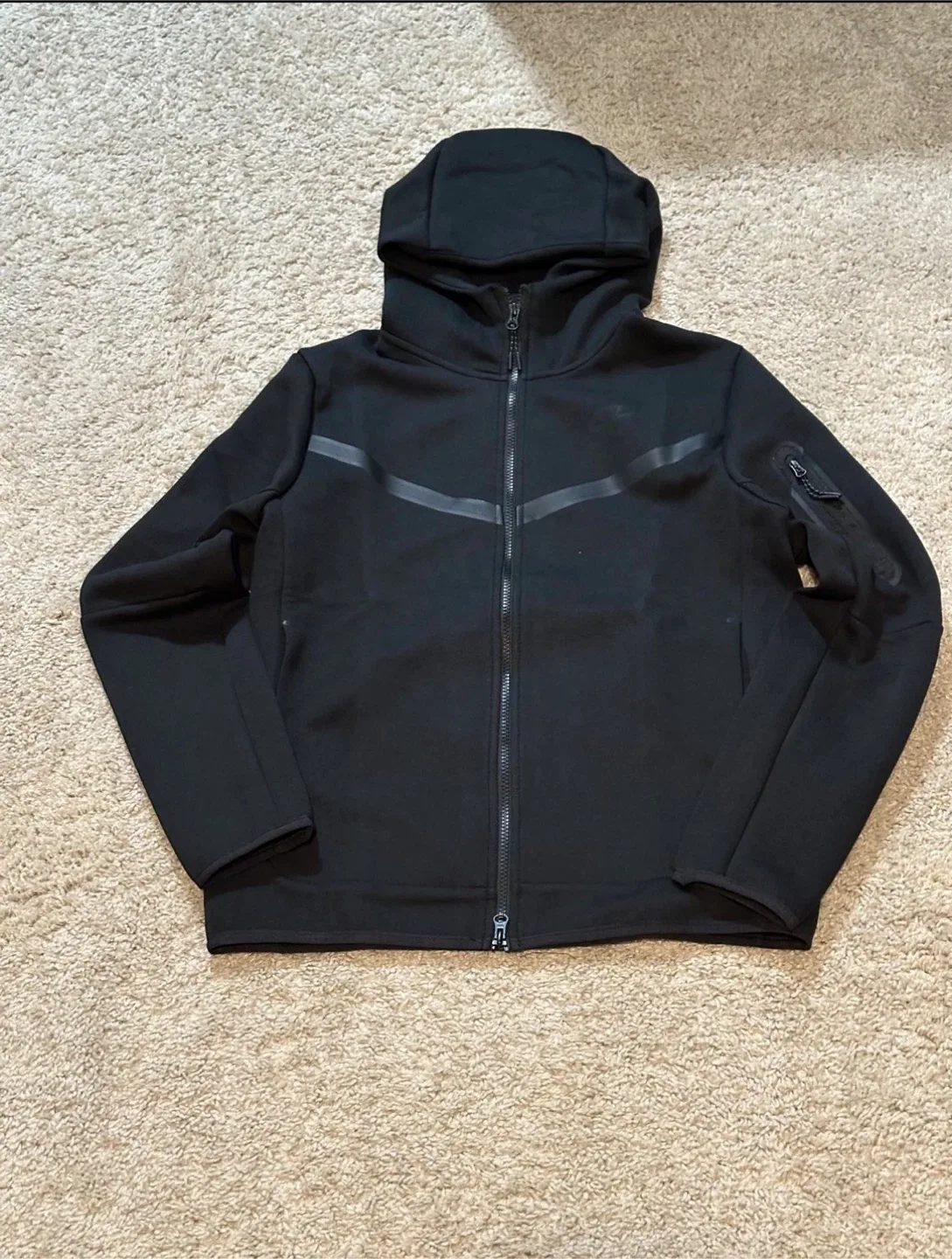 New Nike Tech Fleece Black Tracksuit Set size Large image indicator(2)