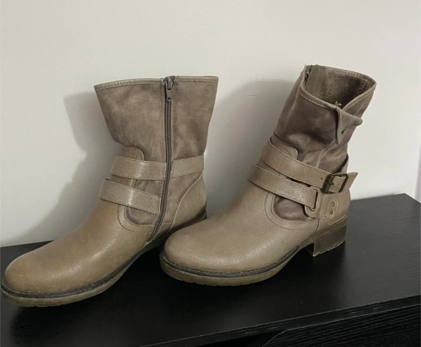 Bare Traps Winter Boots Women image indicator(2)