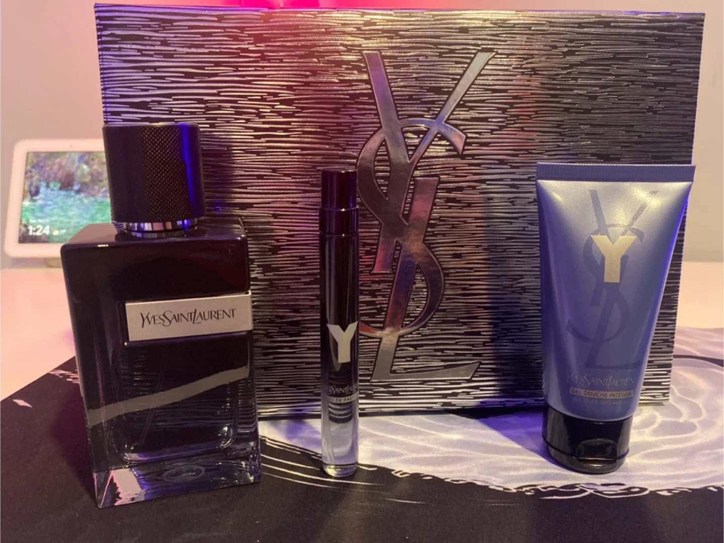 Yves Saint Laurent Y Gift Set image indicator(2)