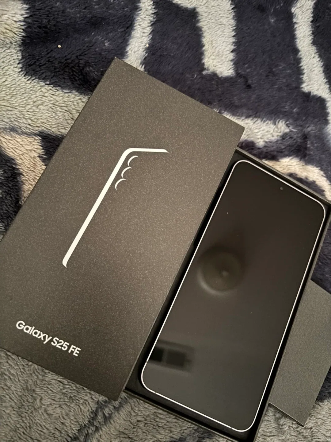 New Samsung Galaxy S23 FE image indicator(2)