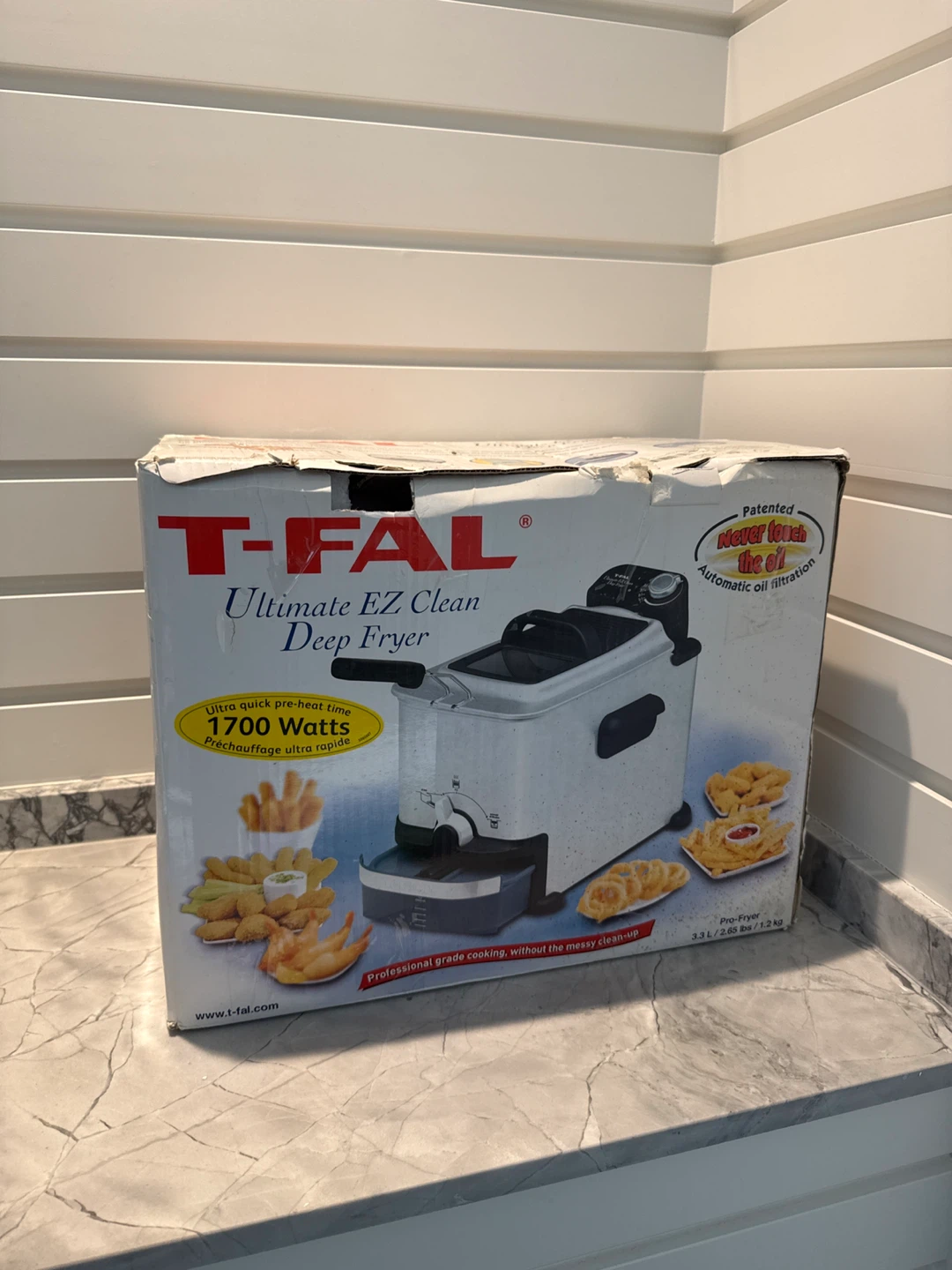 T-Fal Ultimate EZ Clean Deep Fryer - Like New!
