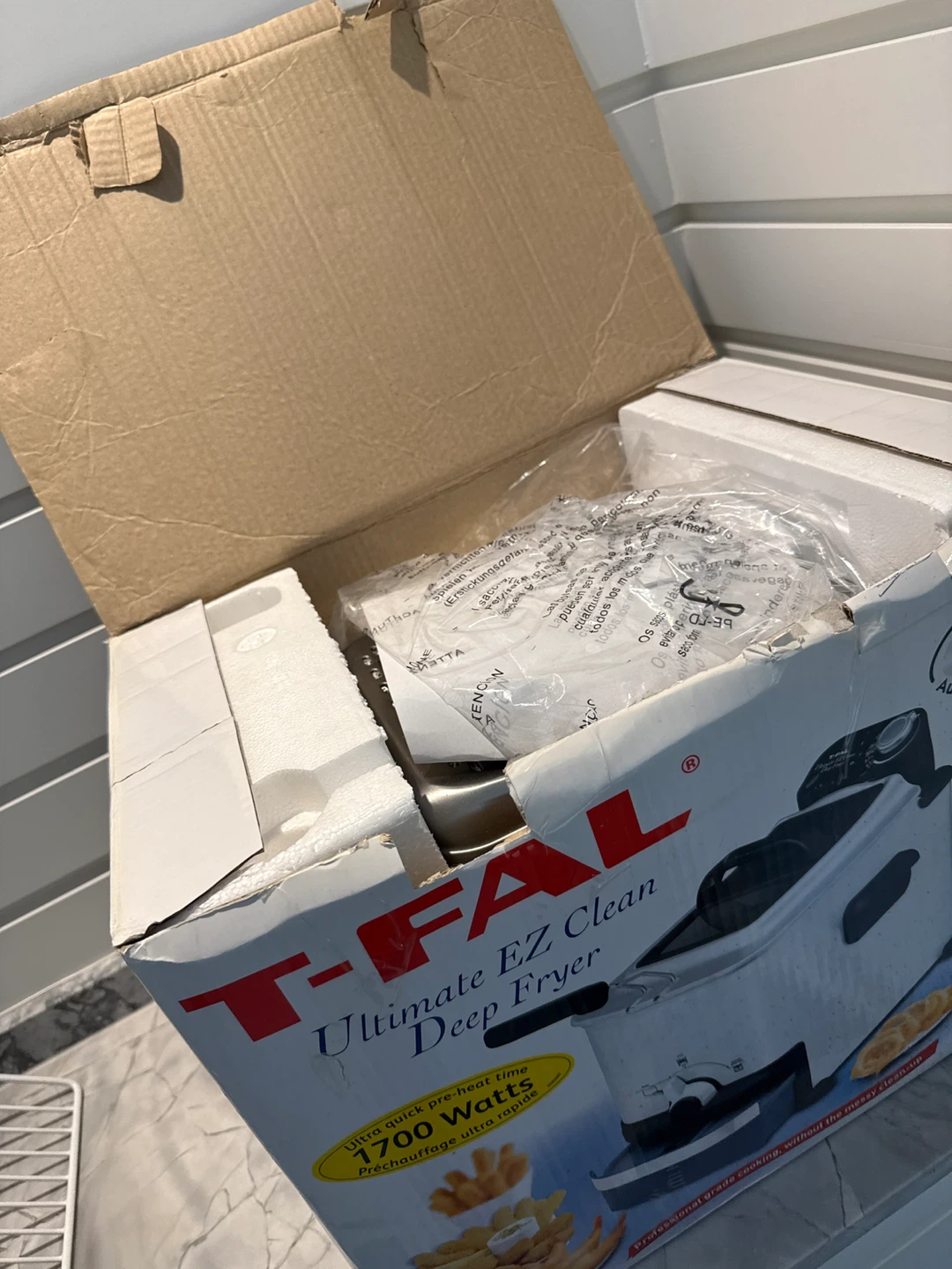 T-Fal Ultimate EZ Clean Deep Fryer - Like New! - photo 2
