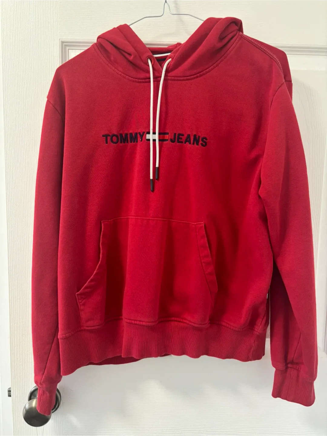 Long sleeves, and hoodies image indicator(2)