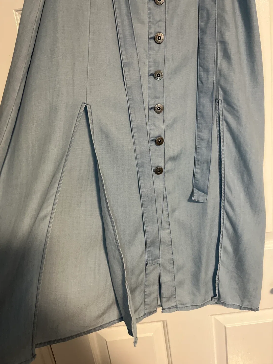 BB Dakota Chambray Skirt - Size 6 image indicator(2)