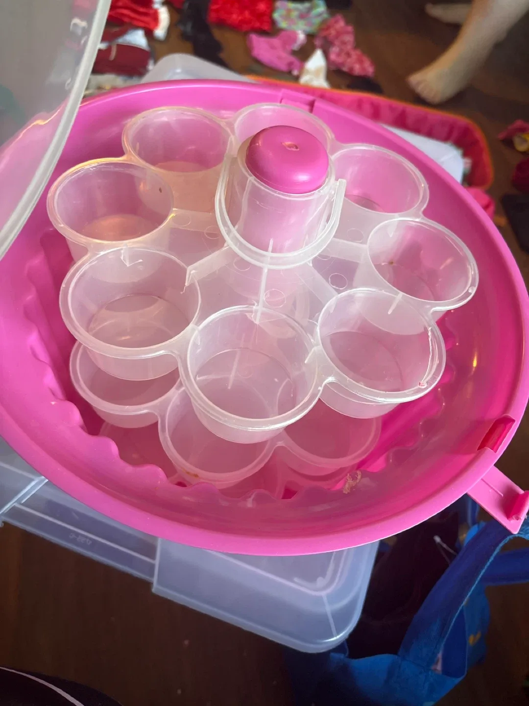 Pink Cupcake Carrier image indicator(2)