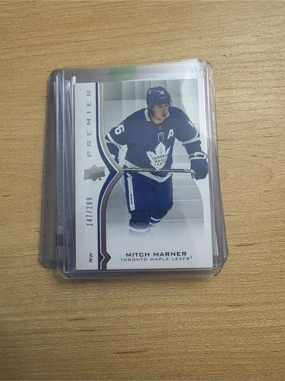 Single hockey cards open to offers image indicator(5)