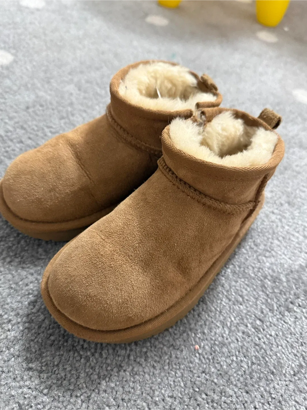 UGG Kids Classic II Boot Size 11 image indicator(4)