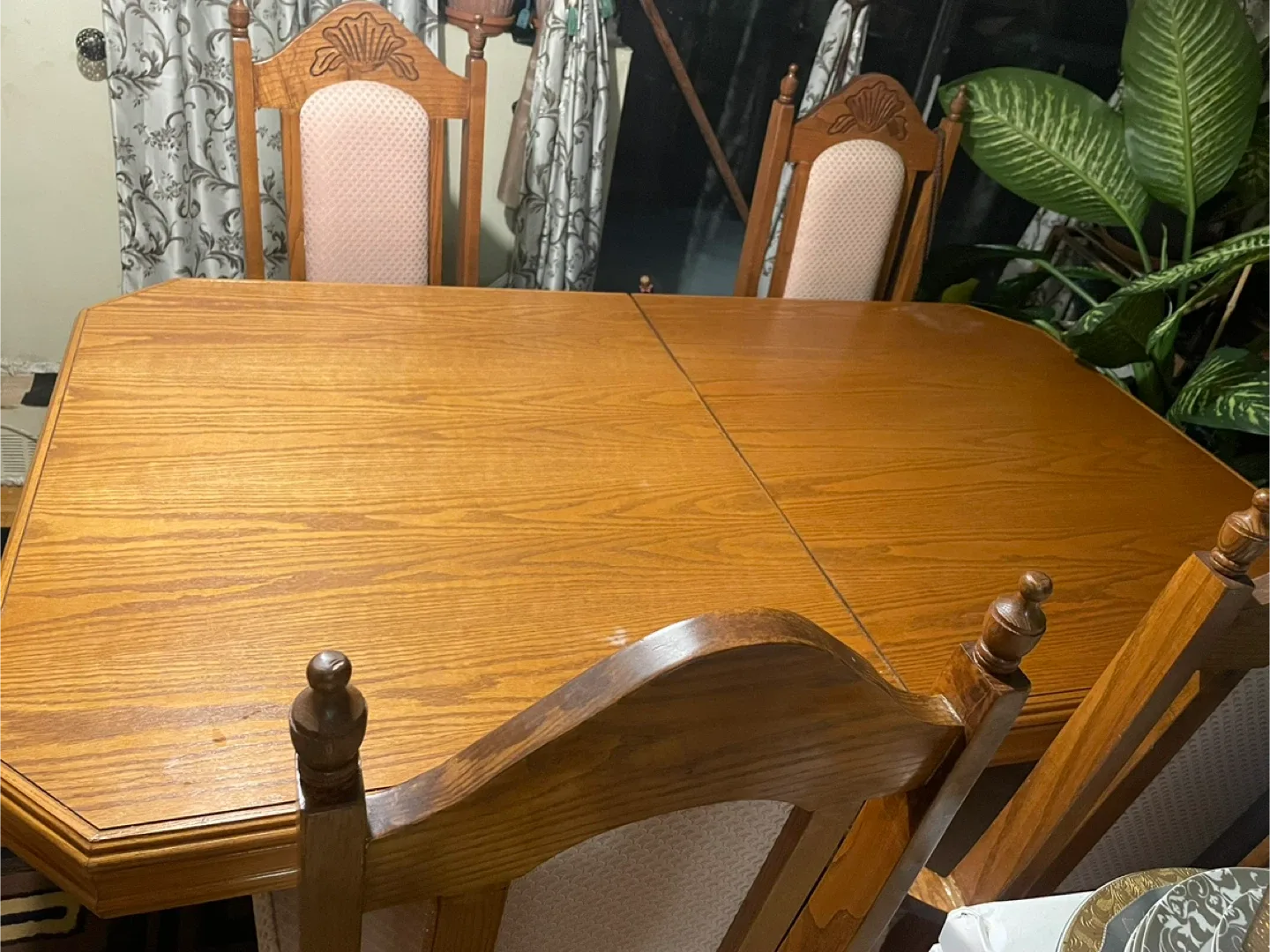Oak Dining Table with 4 matching Chairs image indicator(2)