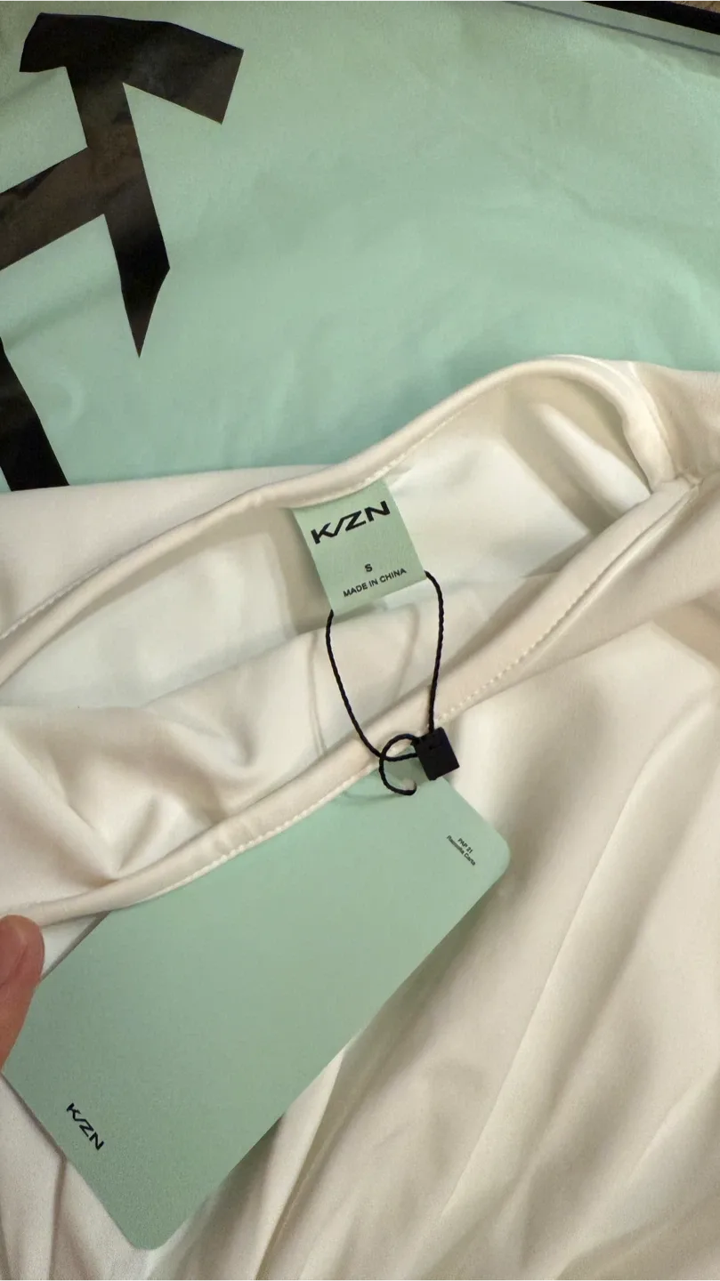 New with Tags White Top image indicator(7)