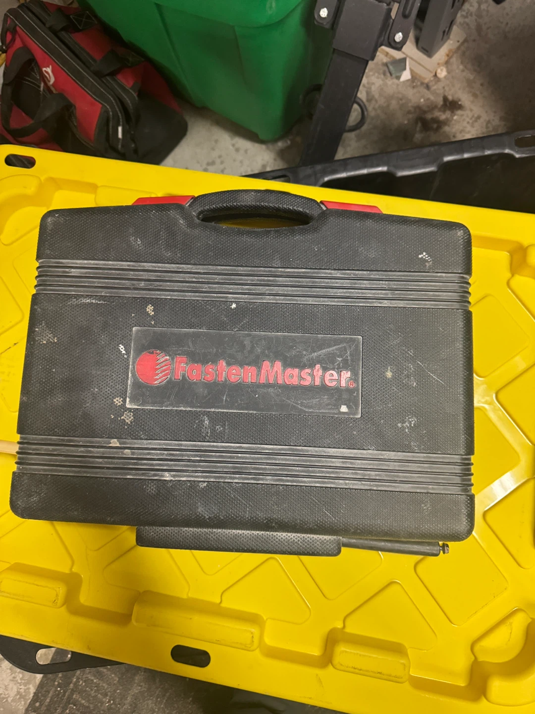 FastenMaster Glue Gun with Case