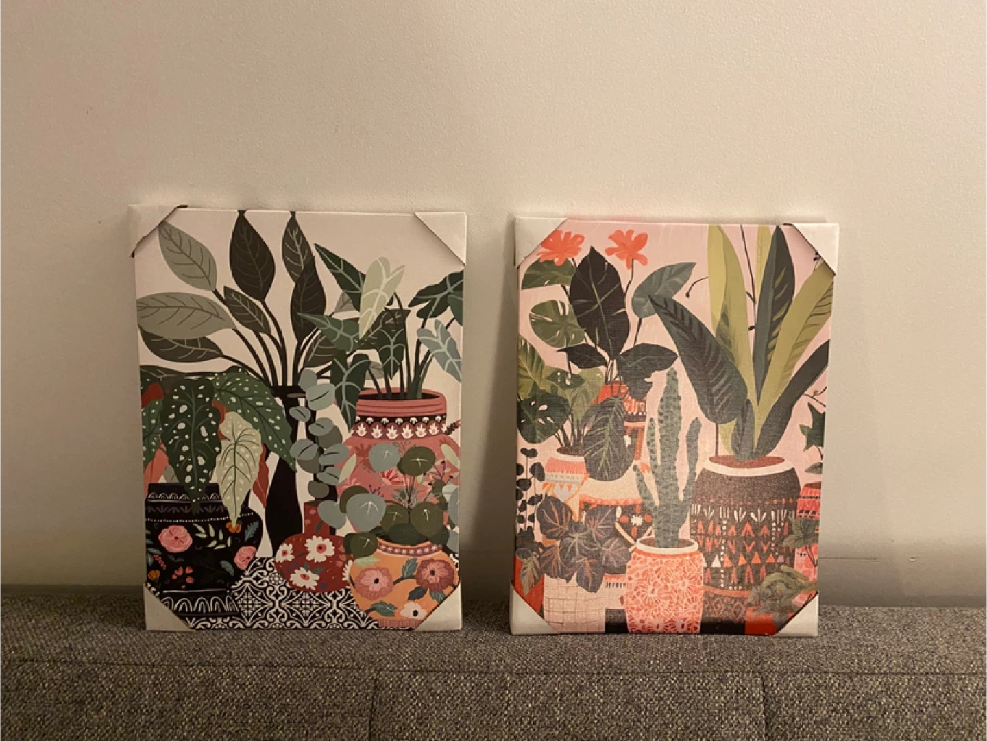 Wall decor frames