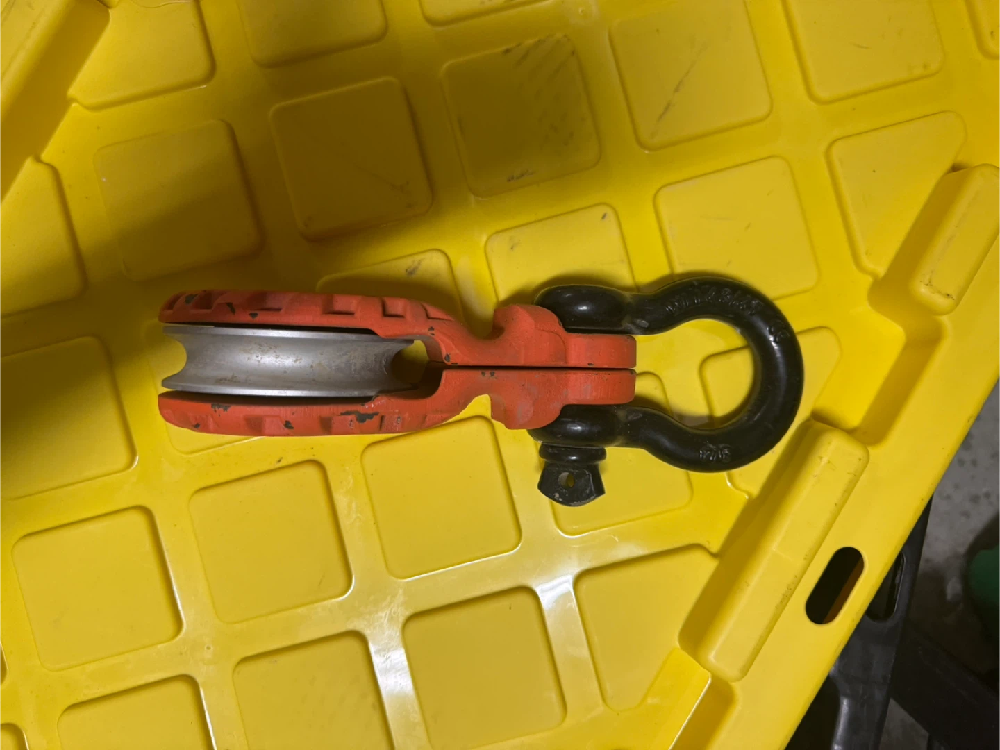 Snatch Block 9000kg Recovery Pulley