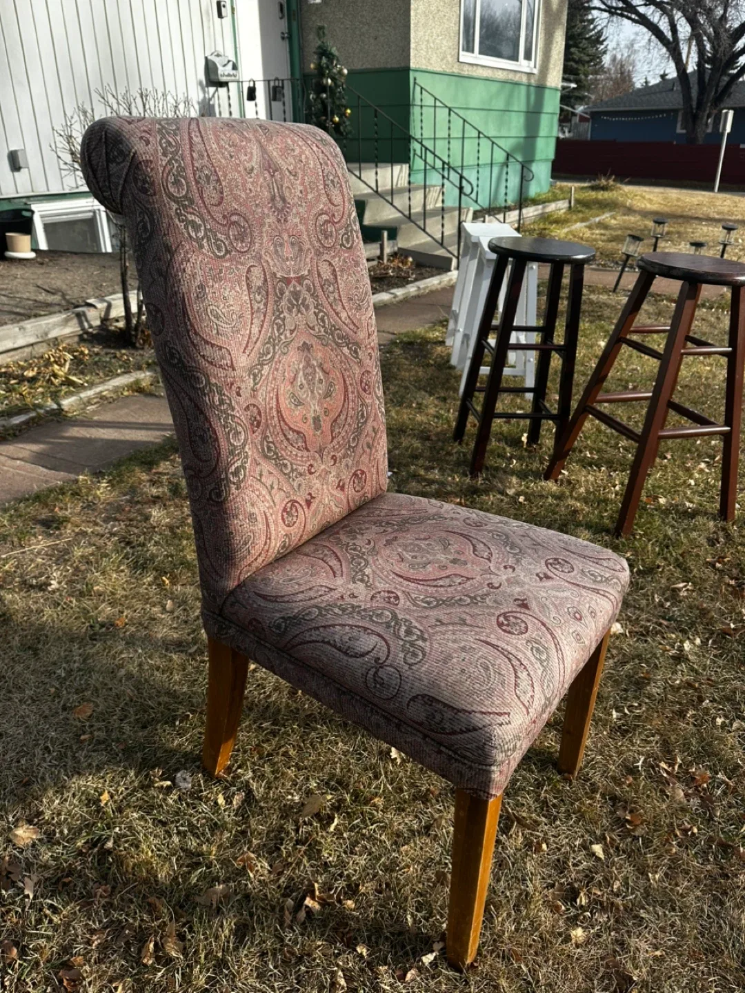 Upholstered wood Chair - Paisley Pattern image indicator(2)