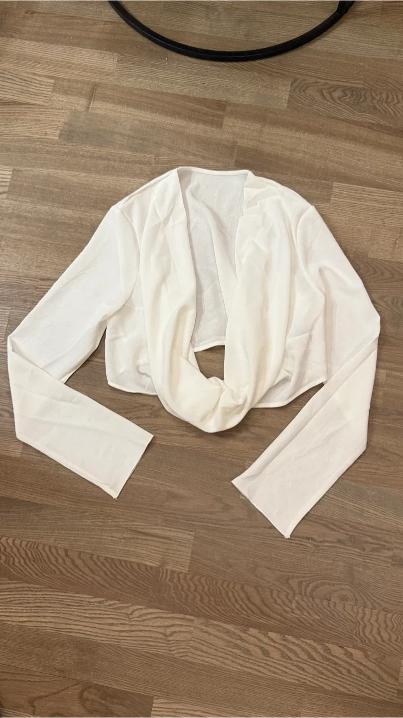 New Korean style White Bolero Shrug image indicator(2)