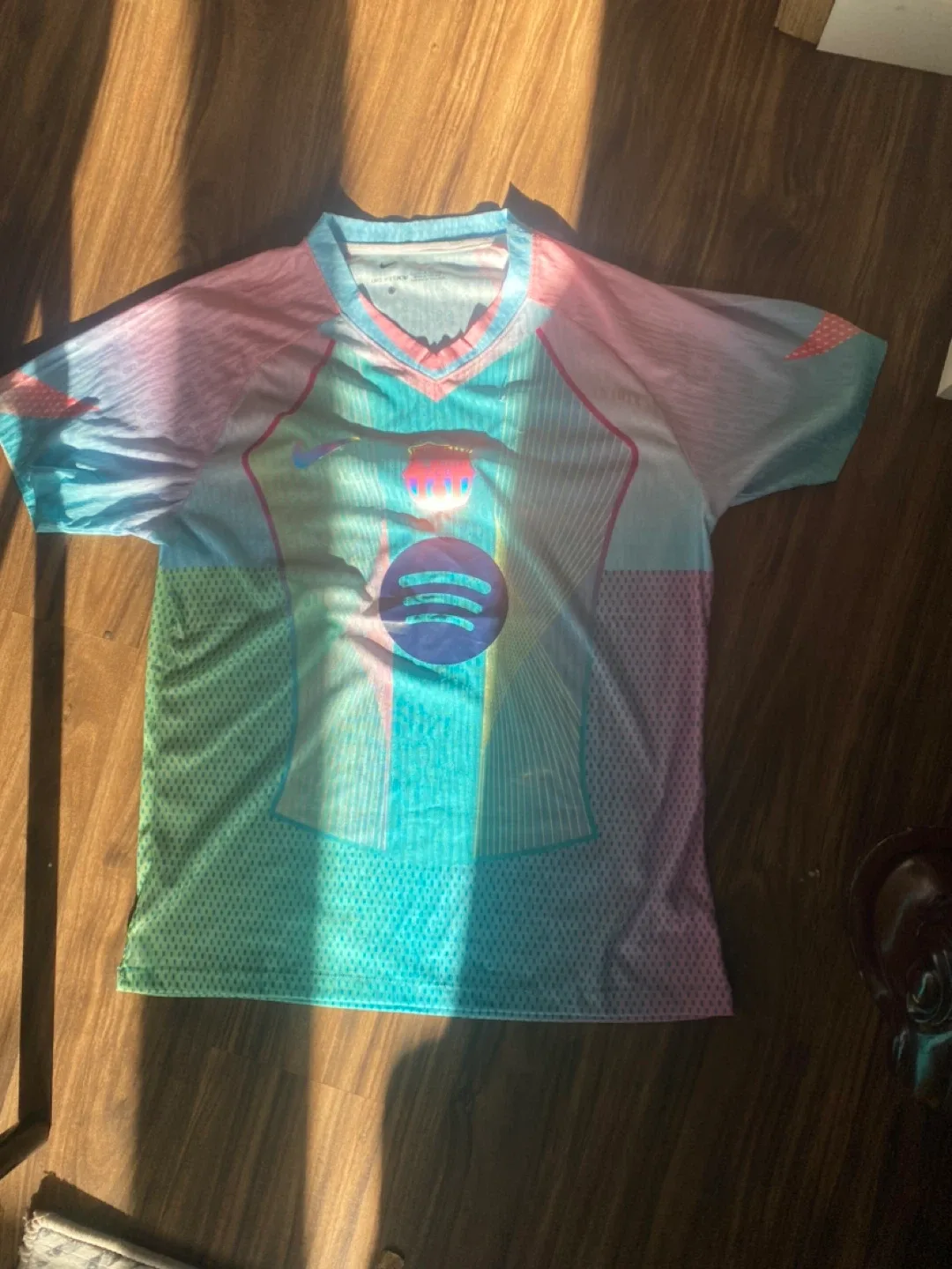 Nike FC Barcelona 2022/23 Spotify Jersey - Size L image indicator(2)