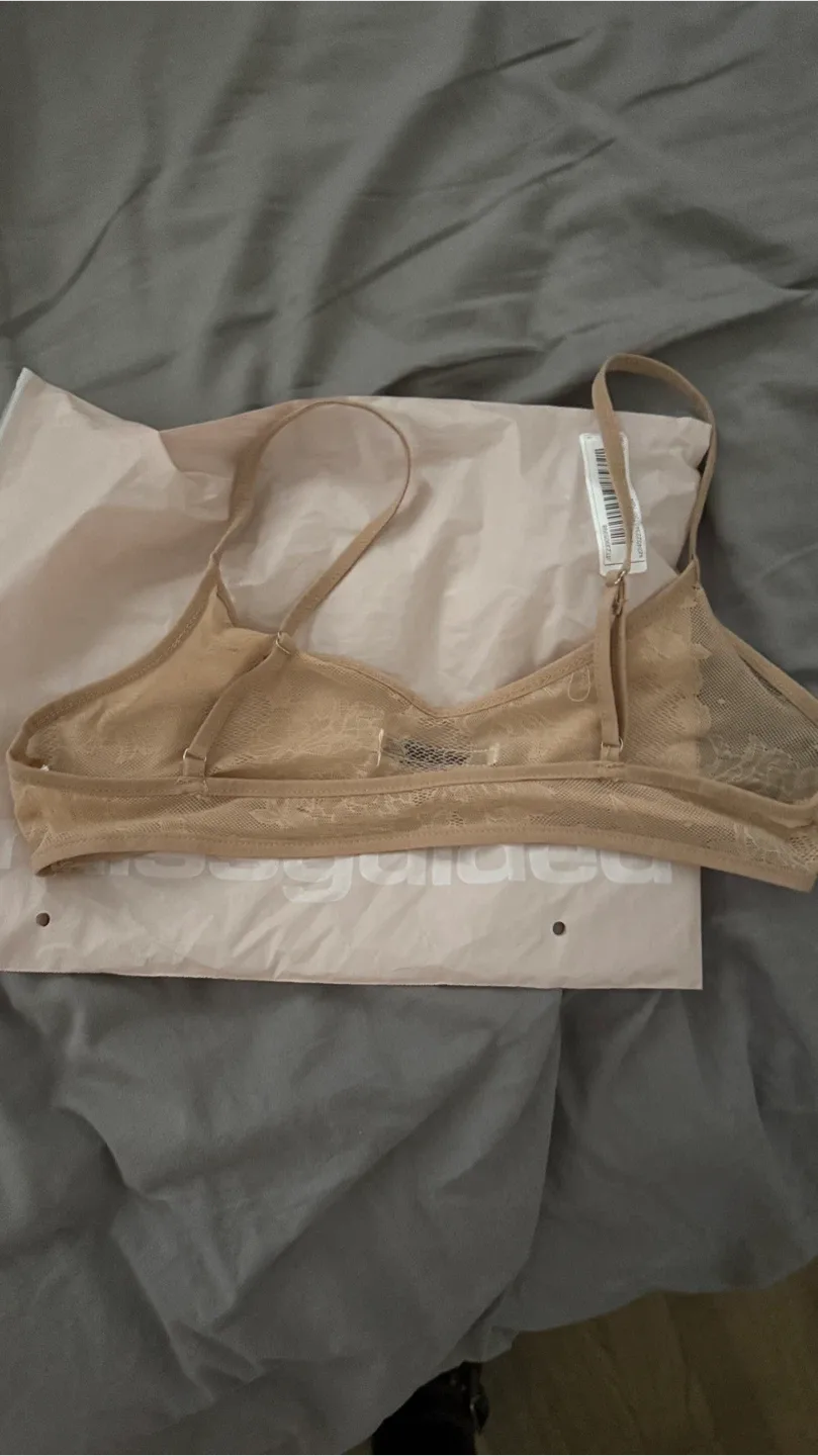 Missguided Beige Lace Bralette image indicator(2)