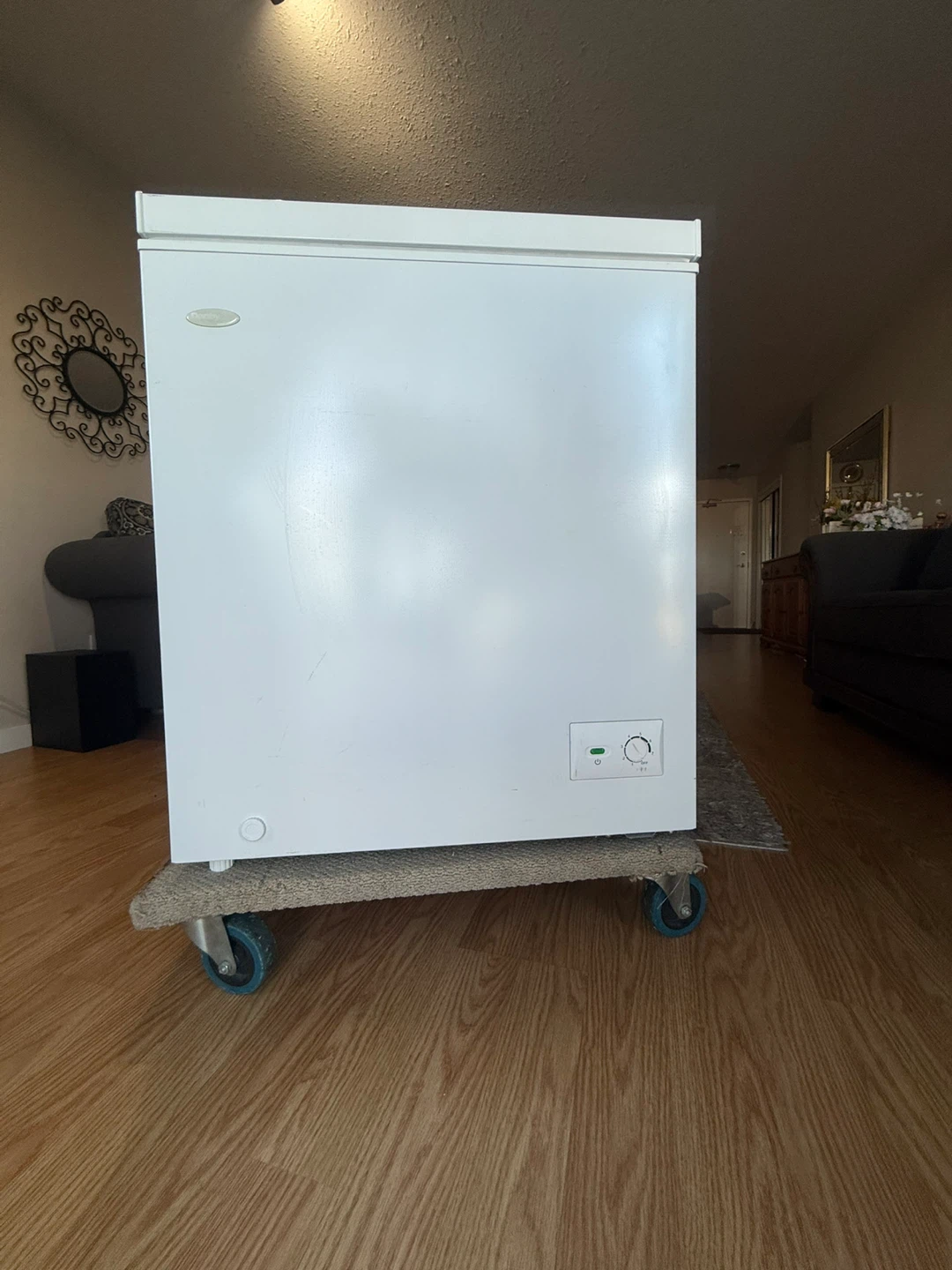 Danby Chest Freezer - Model DCF050B1WM - photo 5