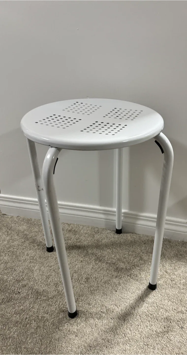 Marius Stool - White