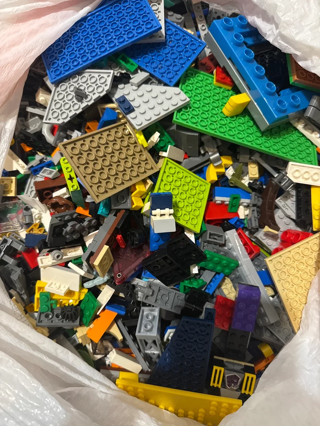 Huge Lot of Mixed LEGO Bricks - 5 lbs