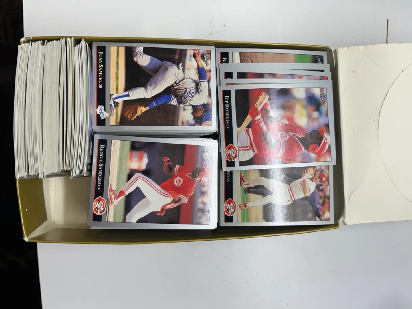 1992 Leaf Baseball Card Set - Series 2 image indicator(2)