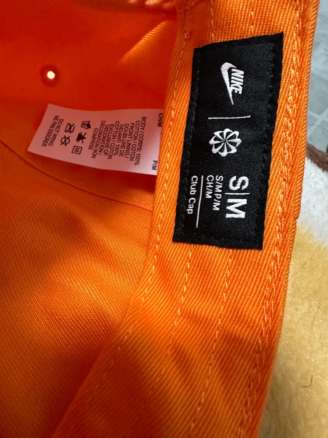 Nike Club Cap - Orange, Size S/M image indicator(4)