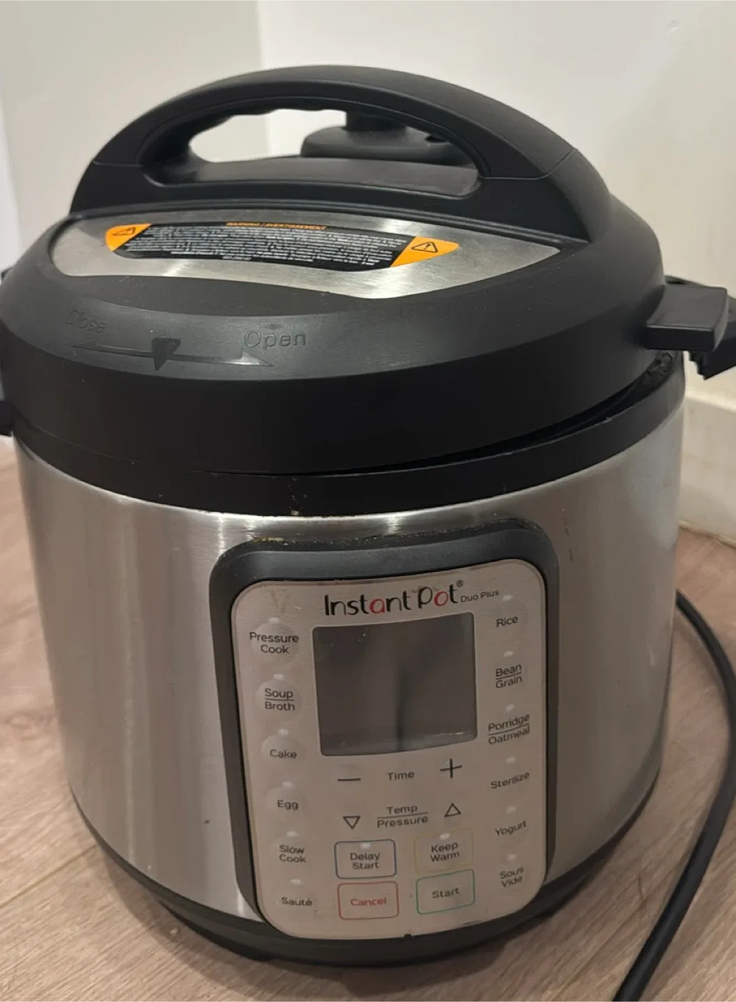 Instant Pot Duo Plus 9-in-1, 6 Quarts