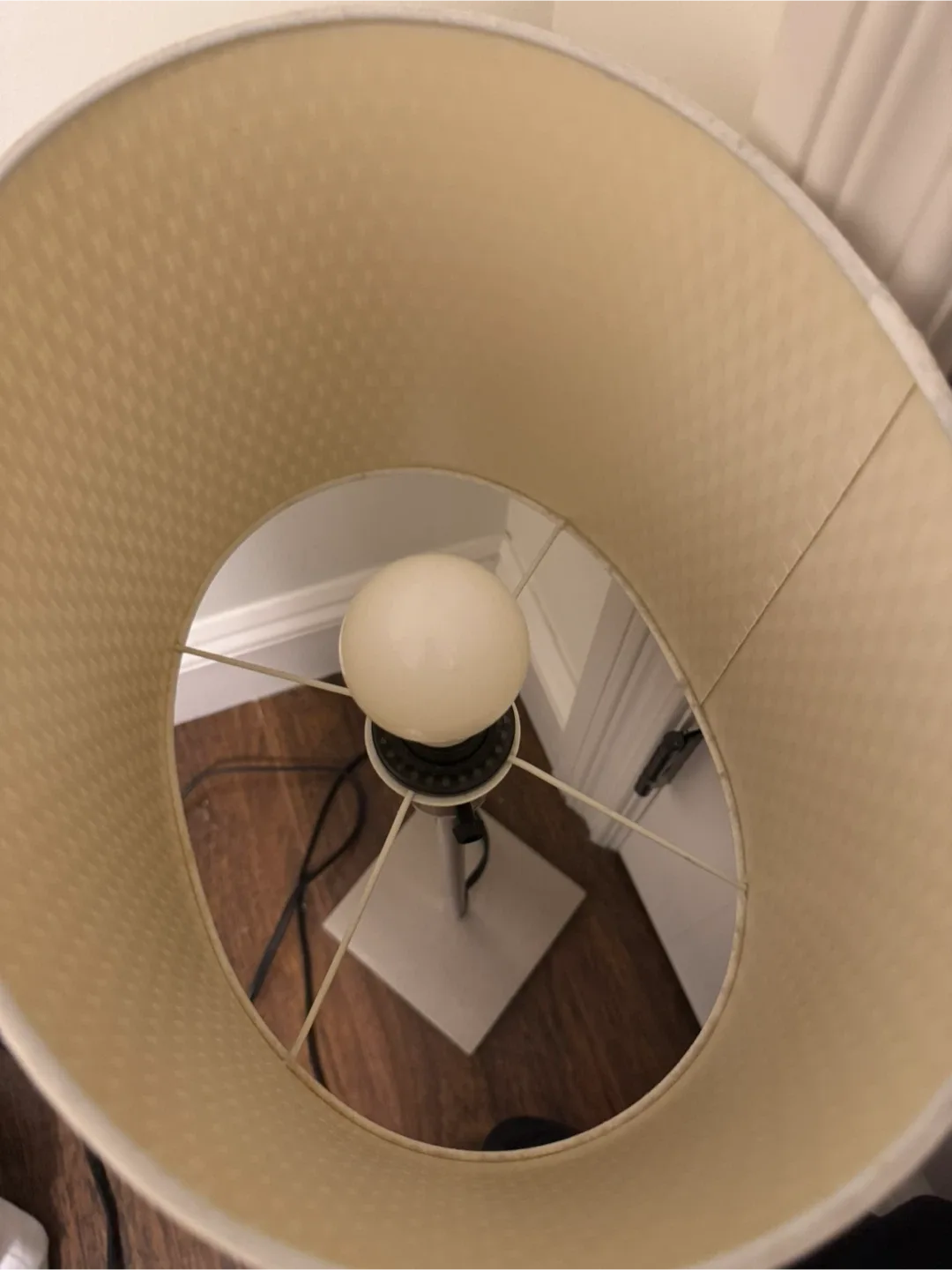 Table Lamp with Woven Shade image indicator(2)