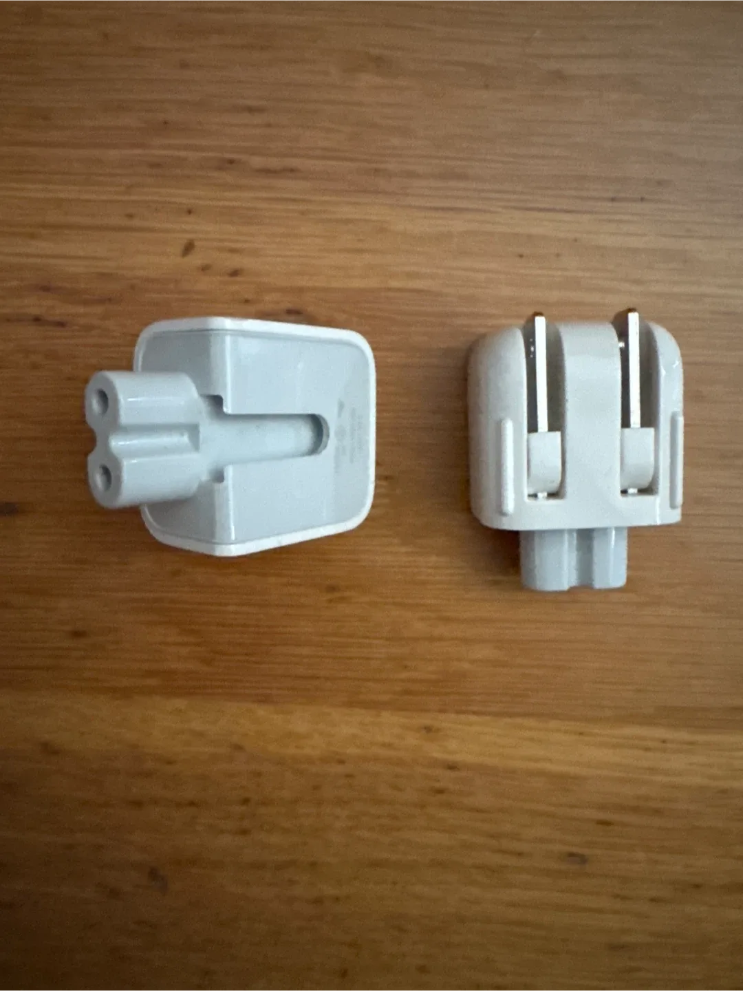 Apple Wall Plug for Adapter 🥕 image indicator(2)