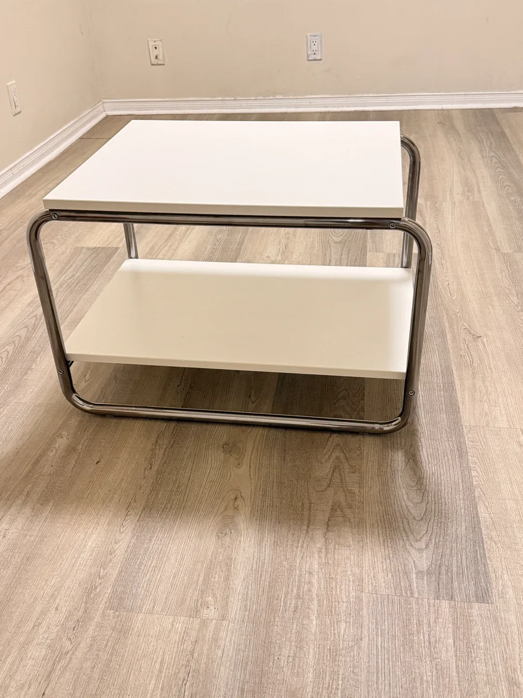 IKEA BAGGBODA Side Table - White image indicator(5)