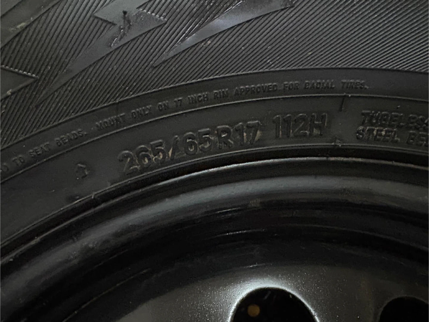 265/65R17 112H Toyo Winter Tires Set of (4) - photo 2
