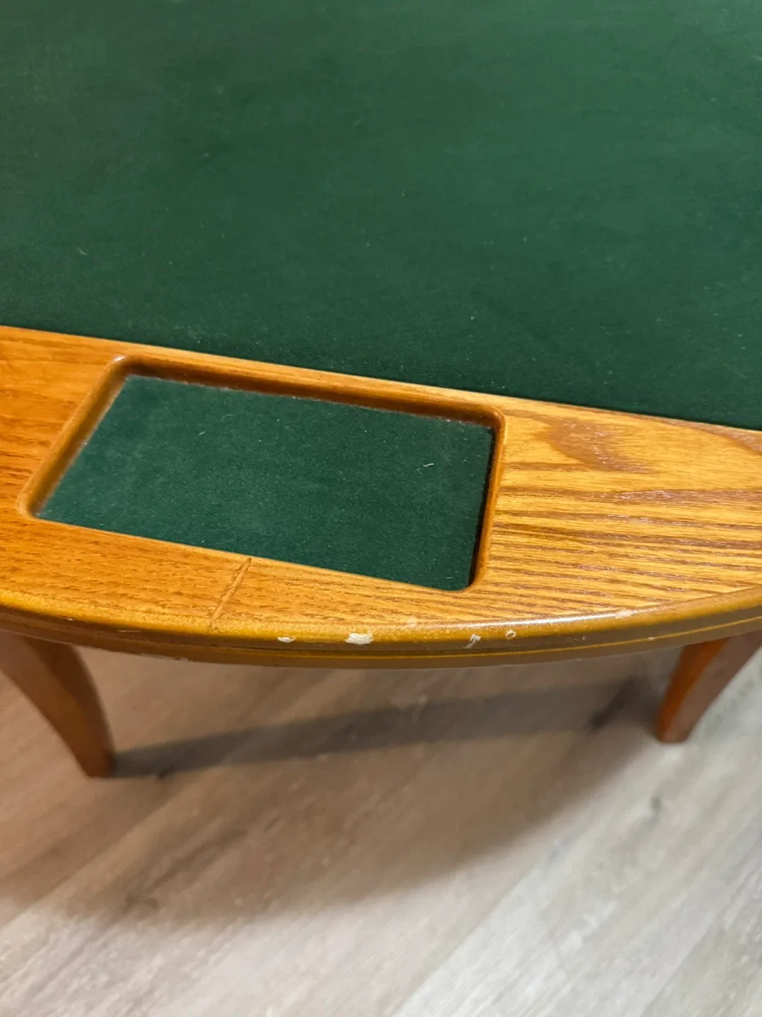 Poker Table with Cup Holders- foldable image indicator(7)