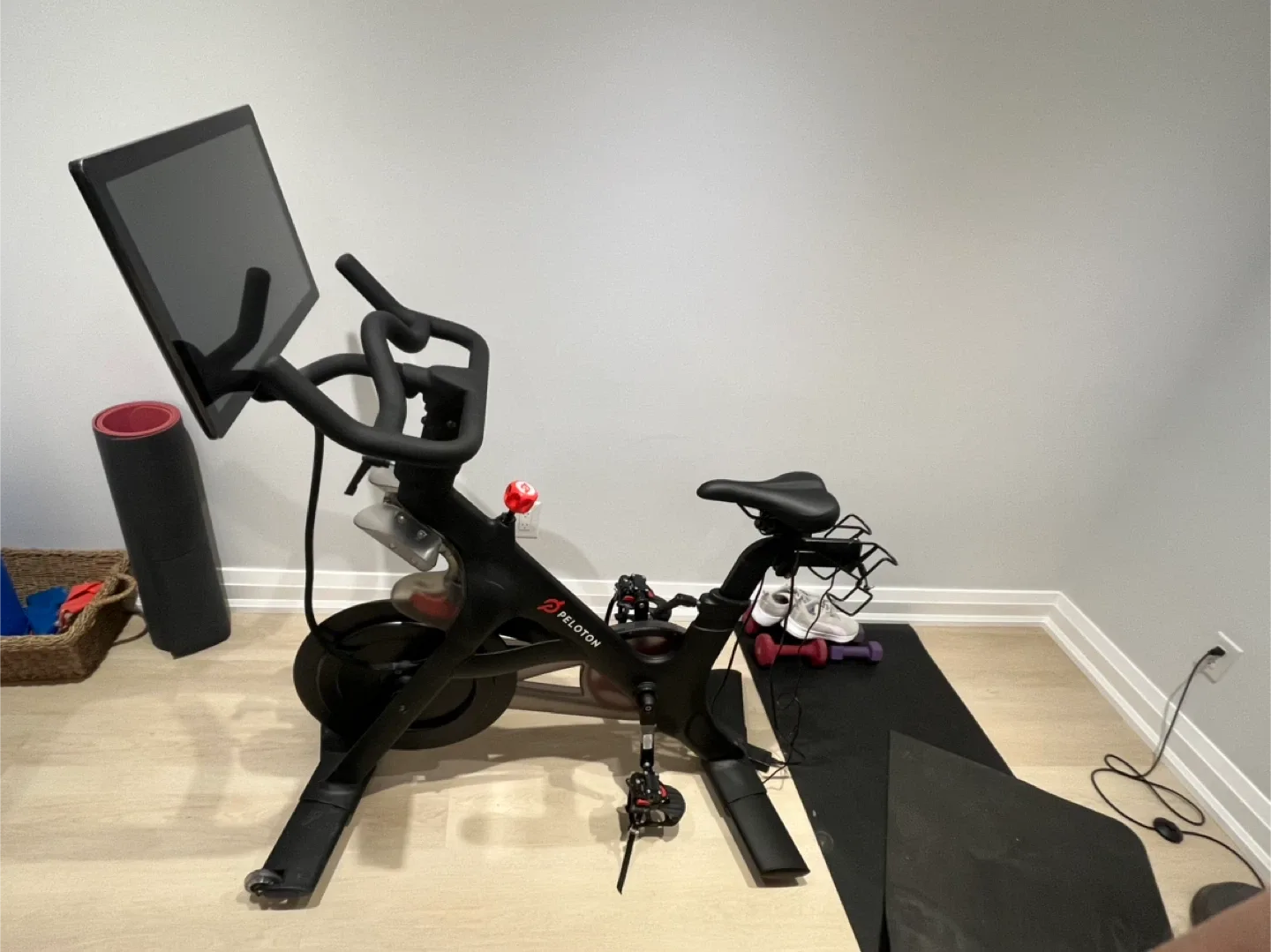 Peloton Bike - Home Exercise