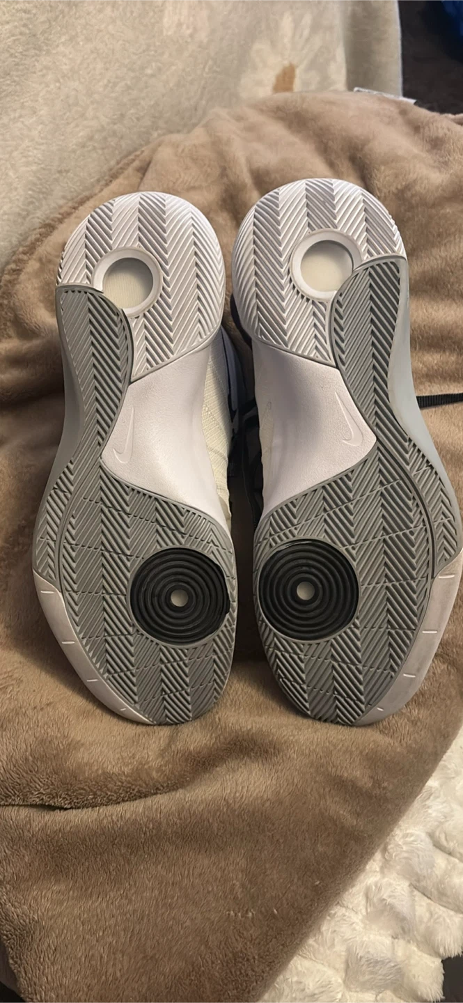 Nike Hyperdunk 2015 High-Top Sneakers - photo 2