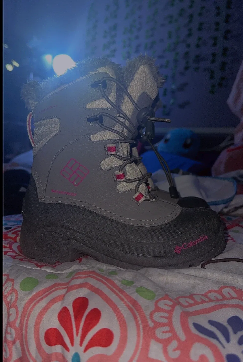 Columbia Waterproof Winter Boots - Size 7 image indicator(4)