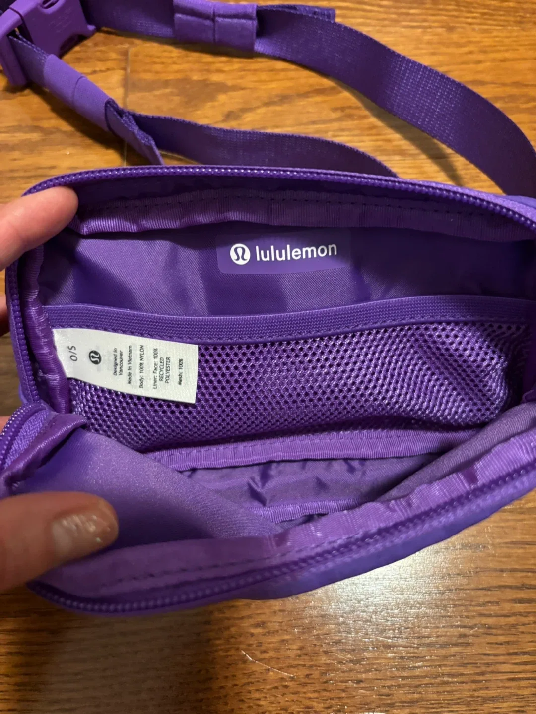 Lululemon Everywhere 1L Belt Bag Purple image indicator(3)