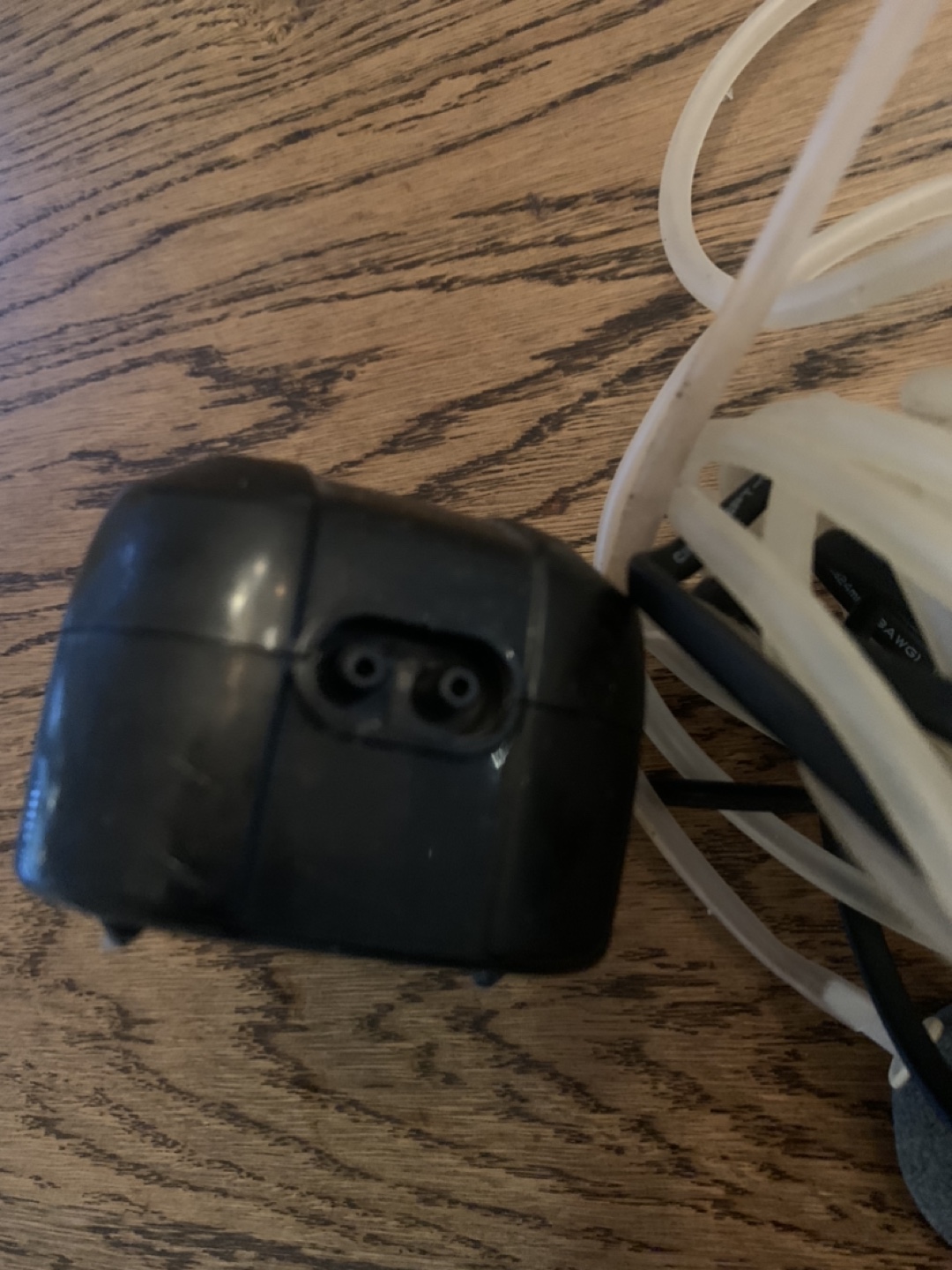 Uniclife UL40 Aquarium Air Pump - photo 2