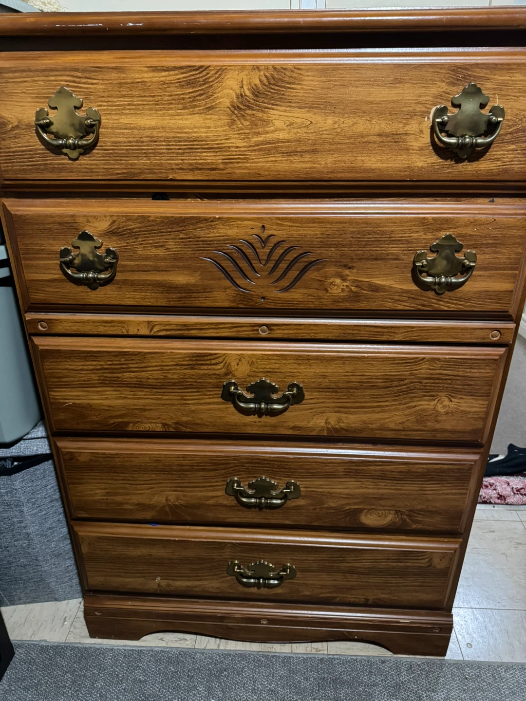 Wooden 5-Drawer Dresser 🥕