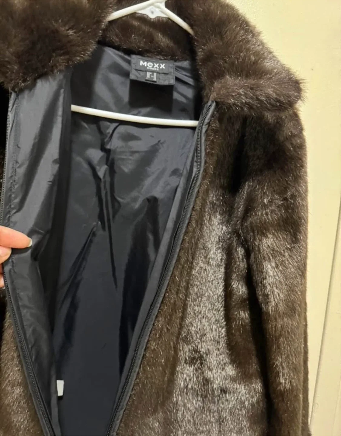 🥕FREE Moxx Faux Fur size 36 Brown Jacket image indicator(2)