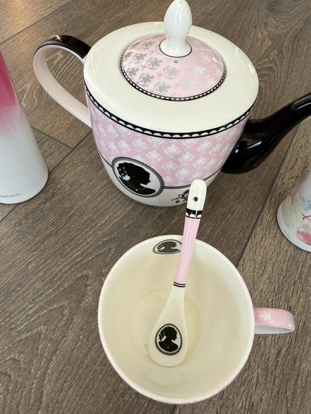 Cute Pinky Francis & Mac Teapot Set image indicator(3)