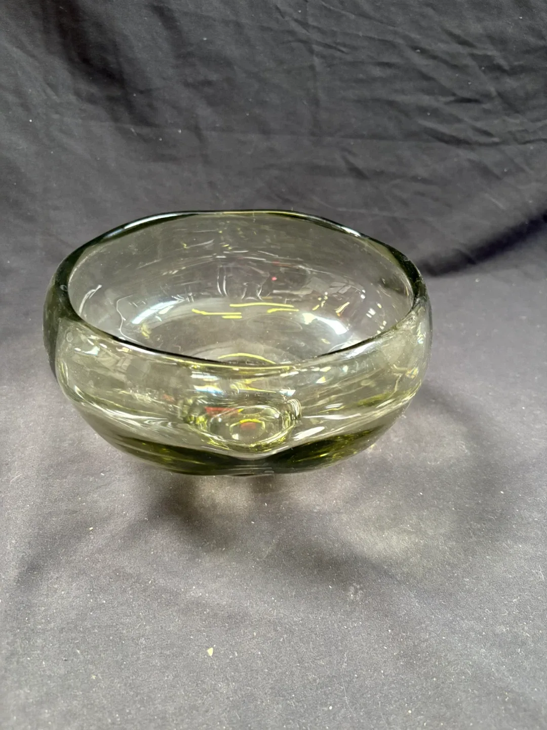 🥕Green Glass Bowl thumbnail