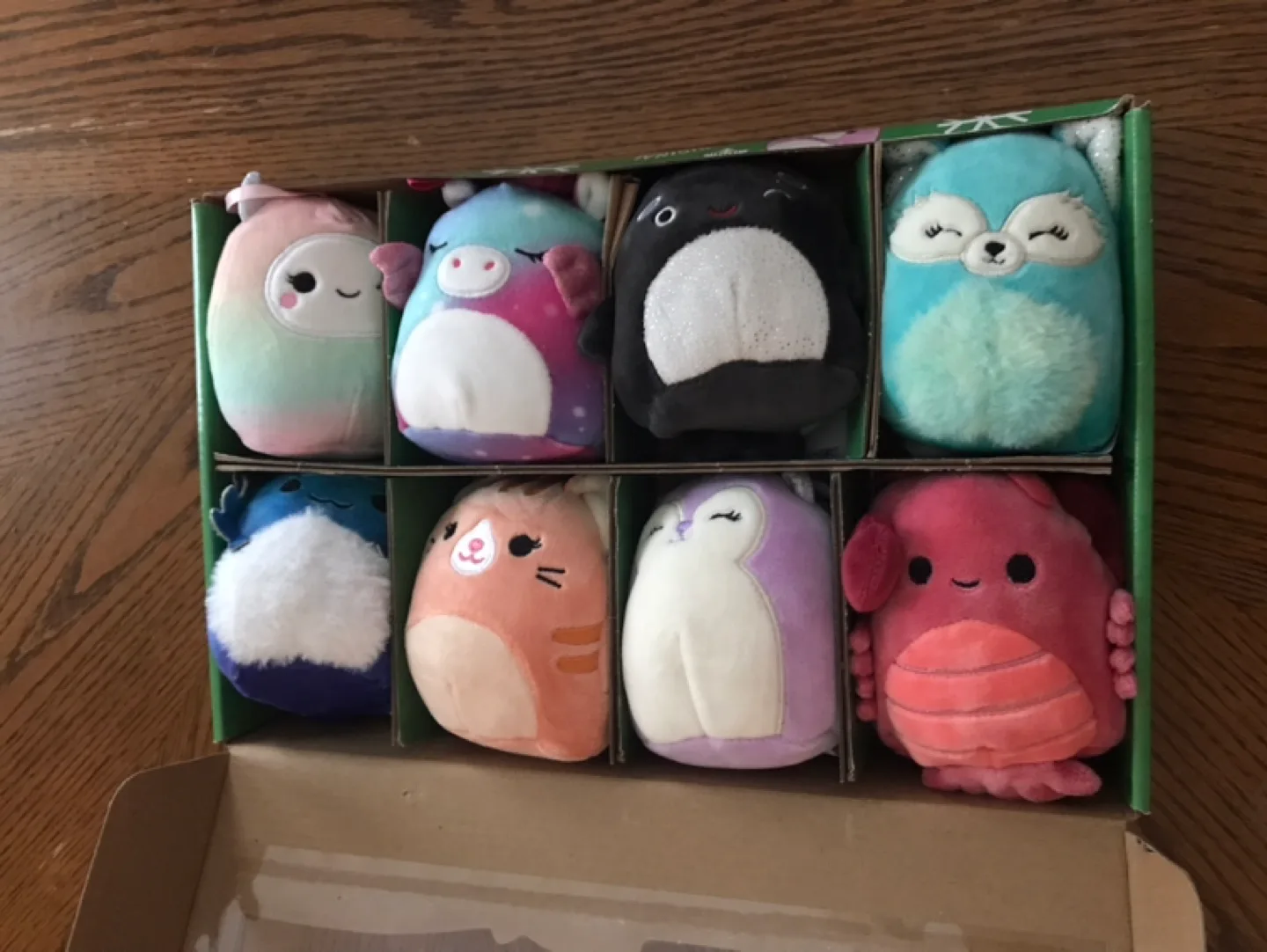 Squishmallows Ornament Set - Holiday Bright Collection image indicator(2)