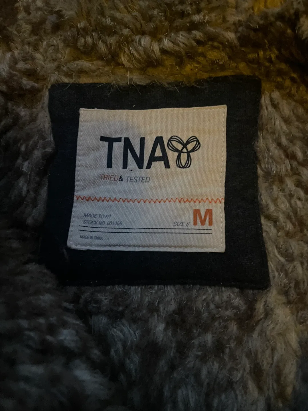 vintage Y2K TNA Black Fleece Lined Hoodie - Size M image indicator(2)